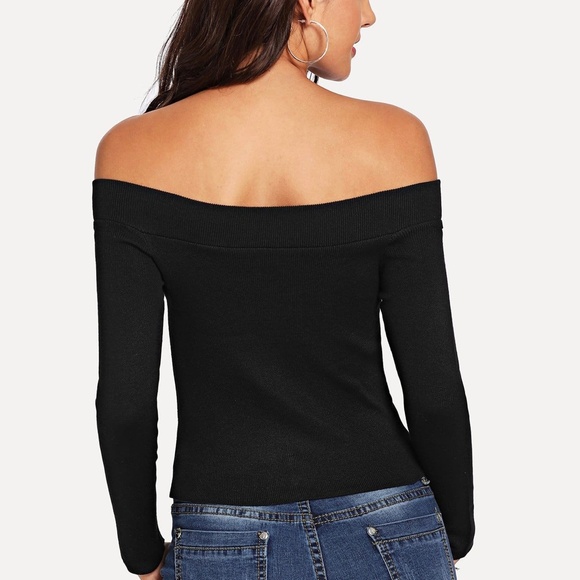 NWT Zara Black Fitted Front Zipped Long Sleeve Off the Shoulder Crop Top Small - Picture 2 of 9